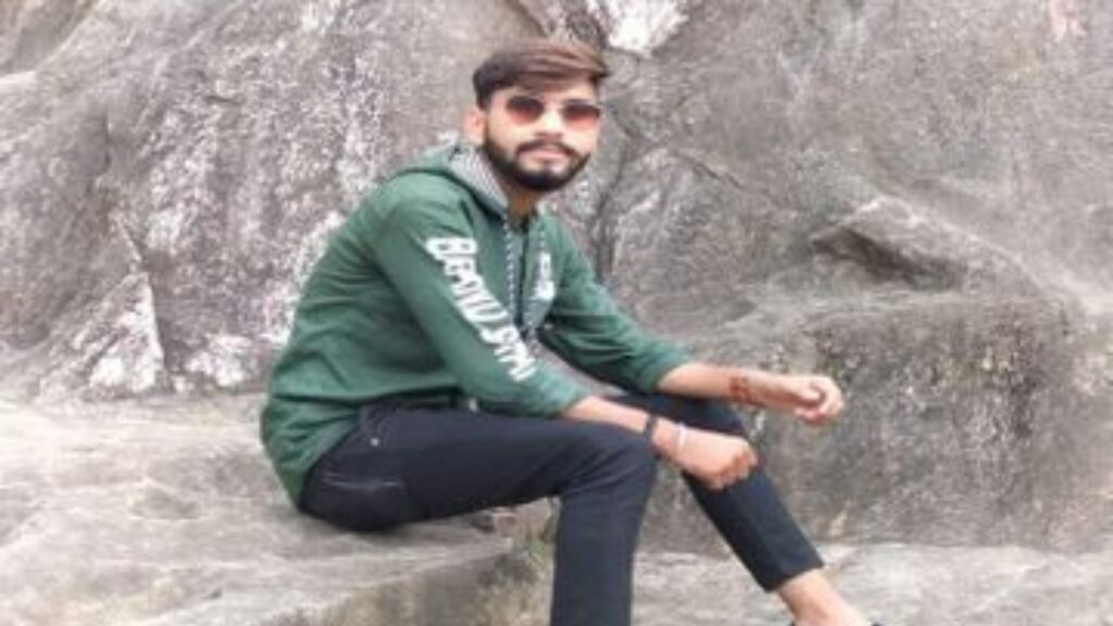 Best Indore NewsTechnician of private hospital committed suicide