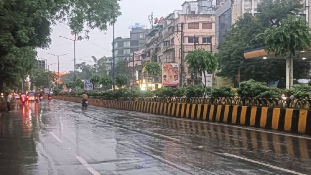 Best Indore News About 1 inch of rain in Indore on Friday night:
