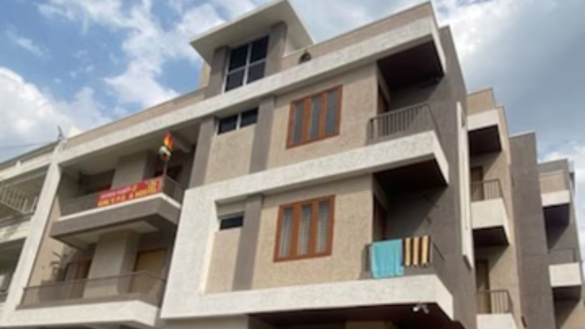 Indore Property: Rental Housing in Chandan Nagar: