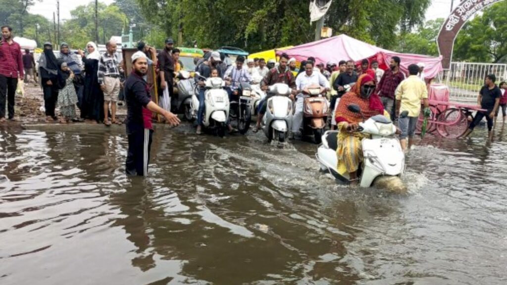 Best Indore NewsTikamgarh receives 6 inches of rain in 8 hours,