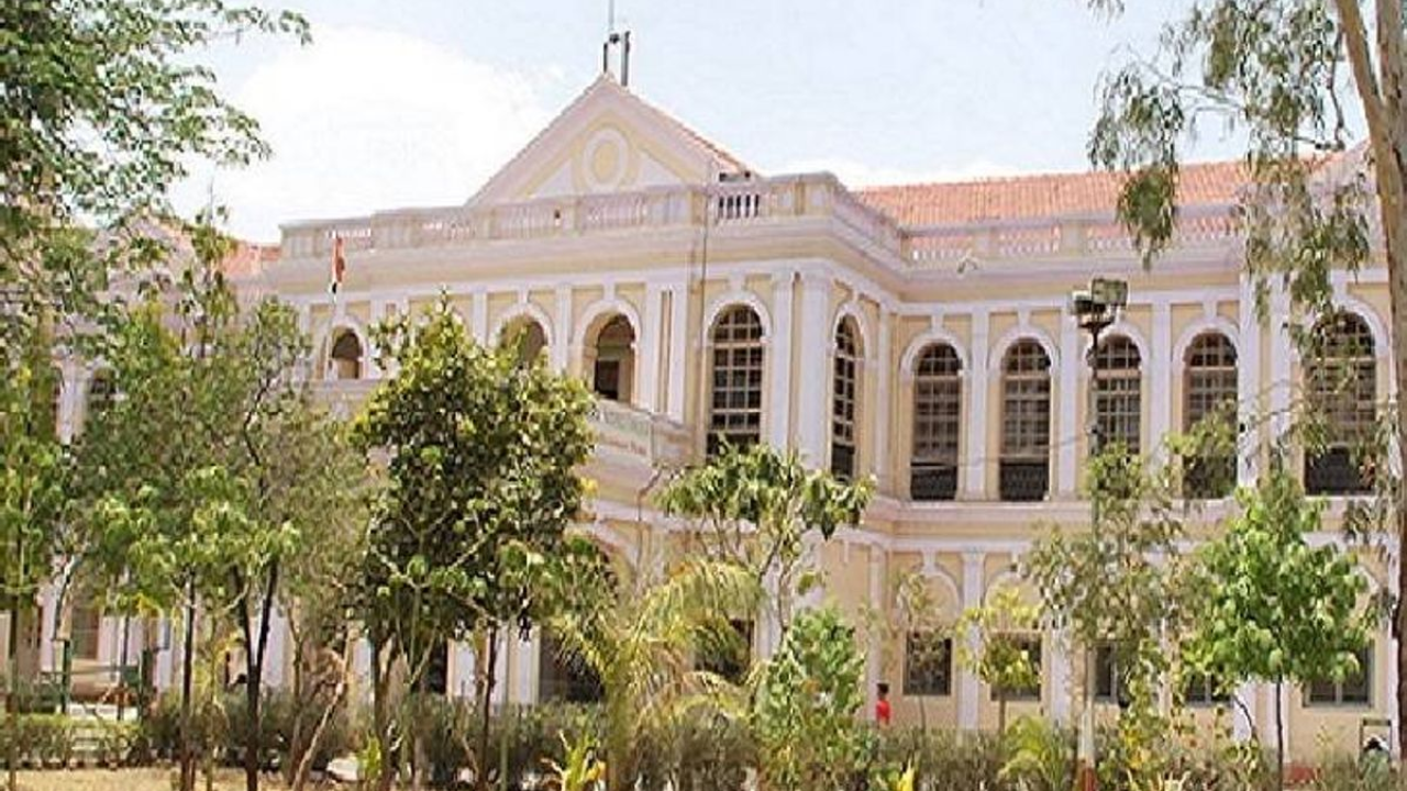 Best Indore, Holkar Science College, Indore July 01, 2025